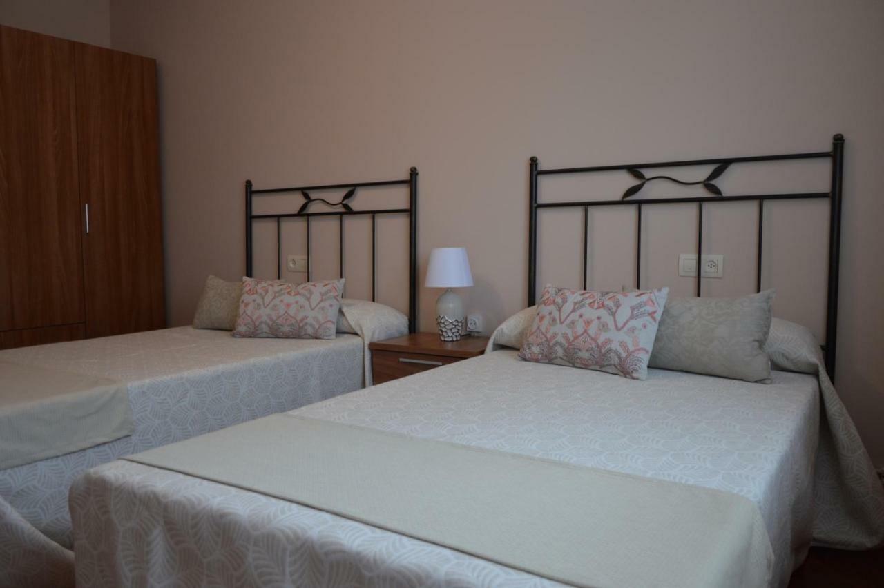Piso Da Empegada Apartment Arzua Bagian luar foto