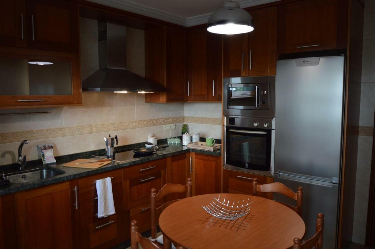 Piso Da Empegada Apartment Arzua Bagian luar foto